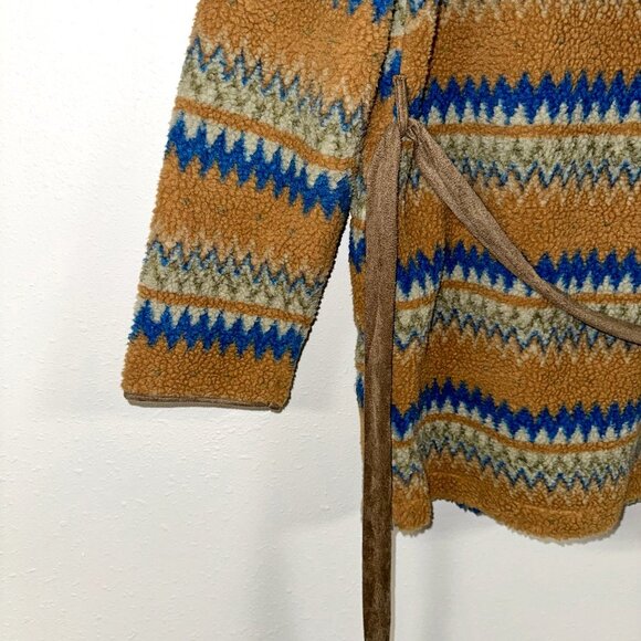 Davi & Dani Aztec Sherpa Jacket - Picture 5 of 11